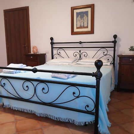 Casa In Via Sala, 39 Villa Бетона Екстериор снимка